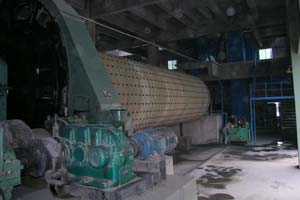 Grinding mill machine for cement manufacturing